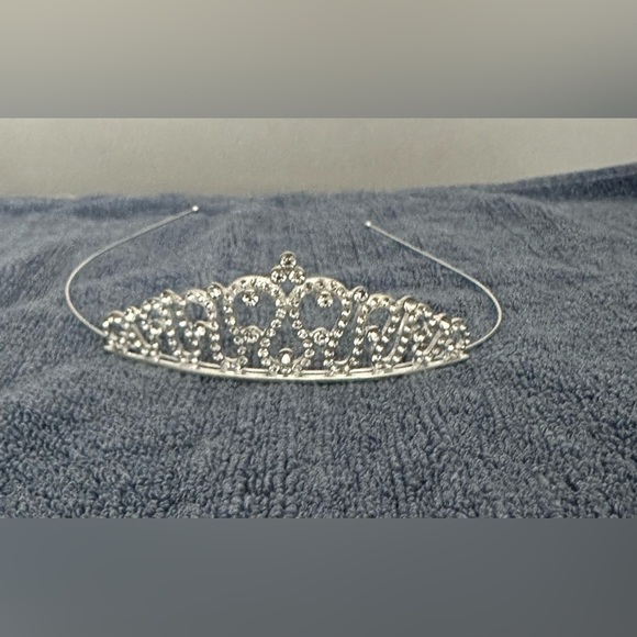 🎁Costume Tiara🎁 - Picture 1 of 6